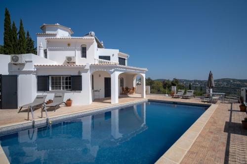  Villa De Hofnar, Ferienwohnung in Soalheira