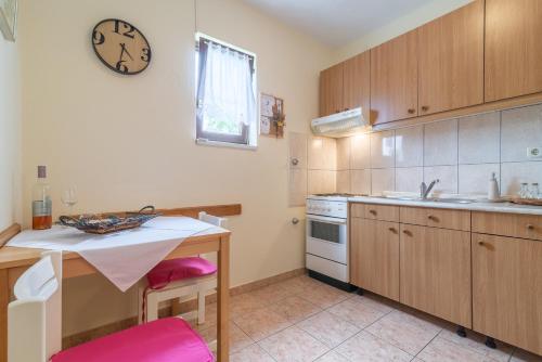 Apartments Bepina - image 5
