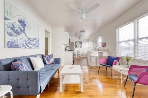 New Beach Jewel Bungalow in Long Beach, USA