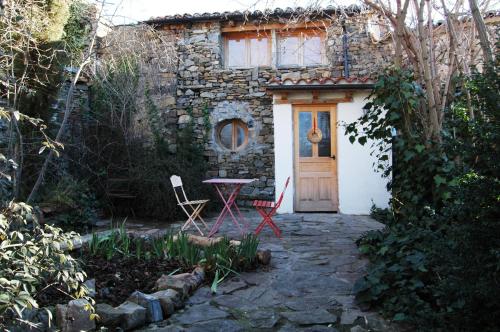 Ieeja, Casa Jardin in Navalsaz