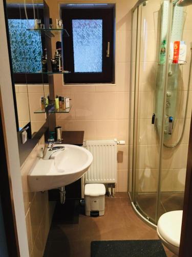 Bathroom, Vida Real Estate Feucht in Feucht