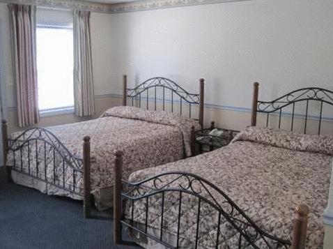 The Parsippany Inn and Suites - image 7