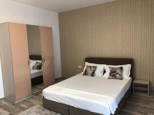 Apartament Mamaia Nord 18 - image 6