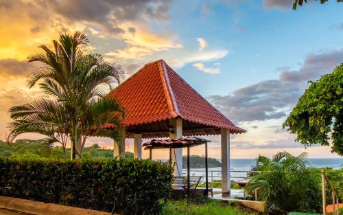 Ocotal Beach Front Condo #41