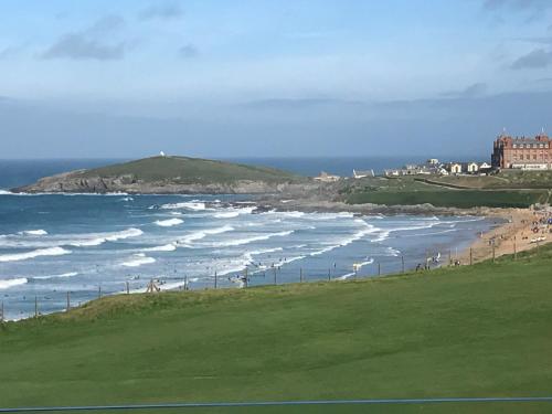 B&B Newquay - 5 Star Fistral View - Bed and Breakfast Newquay