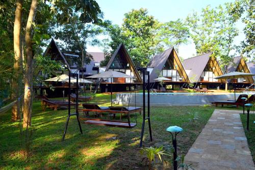 정원, Kottawatta River Bank Resort in 우다왈라위