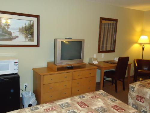 Auberge Bouctouche Inn & Suites