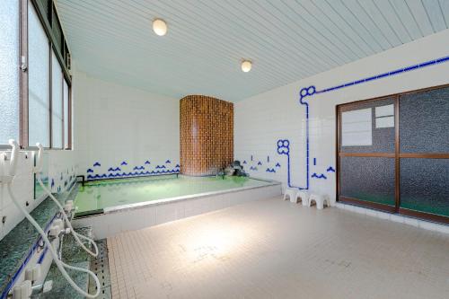 Japanese-Style Single Room with Shared Bathroom - Smoking