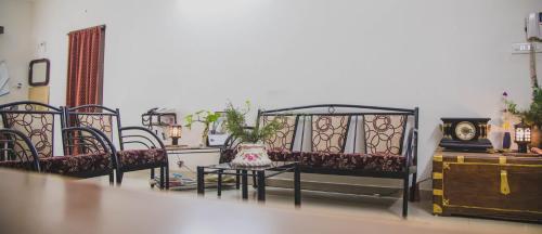 Homestay for Women in طريق أفيناشي