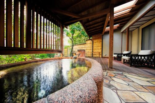 Luxury Maisonnette Suite with Open-Air Bath - Annex