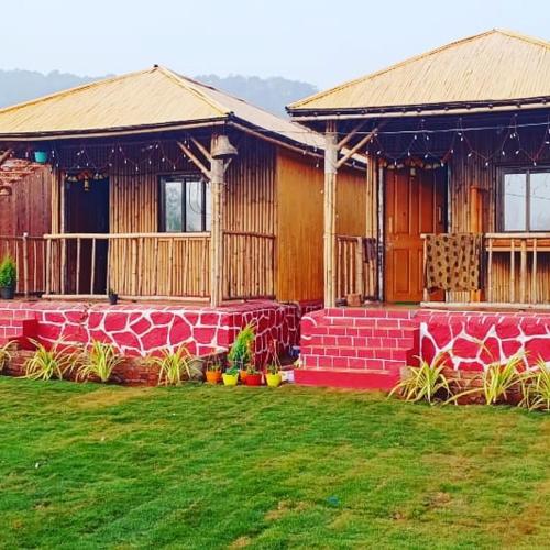 Bamboosa House Homestay (Kashid) Deals, Photos & Reviews