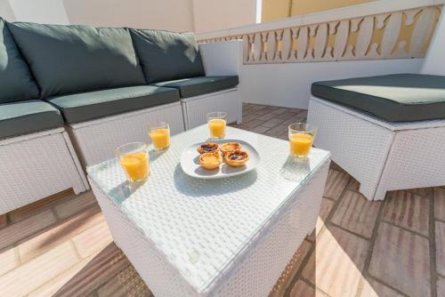 Cozy typical restored 2bedroom house single storey 5 min from the Fuseta Beach - image 2