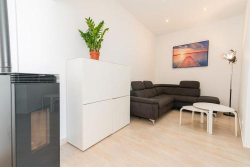 Cozy typical restored 2bedroom house single storey 5 min from the Fuseta Beach - image 3