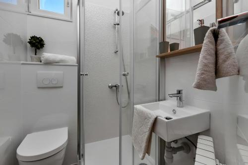 Apartments Cobrnic
