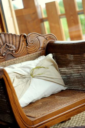 Riesling Stein Home - image 8