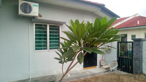 RIZQI HOMESTAY Sungai Siput with Wifi! Islamic Guest Only! RIZQI HOMESTAY Sungai Siput with Wifi! Islamic Guest Only!