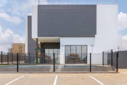 Alimama Spaces: The Manson's 8 On New