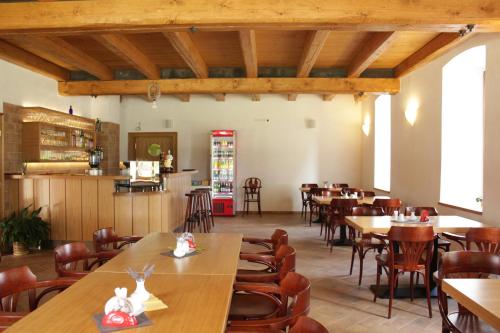 Restoran, Bily Beranek in Telc
