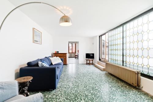Ponte di Rialto Penthouse with Panoramic Terrace - image 7