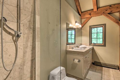 Rivers Edge Mtn Home Private Hot Tub and Views