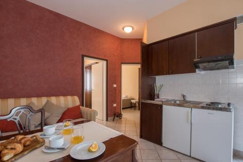 virtuve, Apartments Viler in Momjan