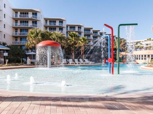 Waterscape B310: Beautiful 2bed/2.5 bath, beach view, lazy river, free movies