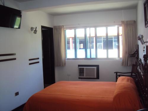 Hotel Tropical Inn