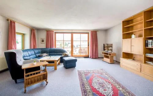 Wonderful bright apartment with balcony & garden in Reutte, Österreich