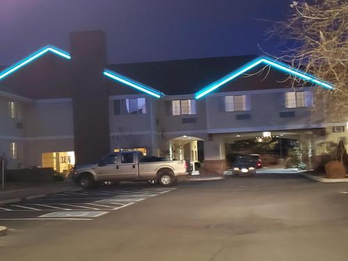 Country Inn & Suites by Radisson, Bend, OR