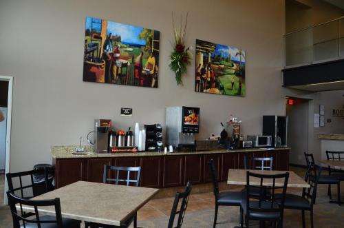 Qube Hotel - Polk City - image 7