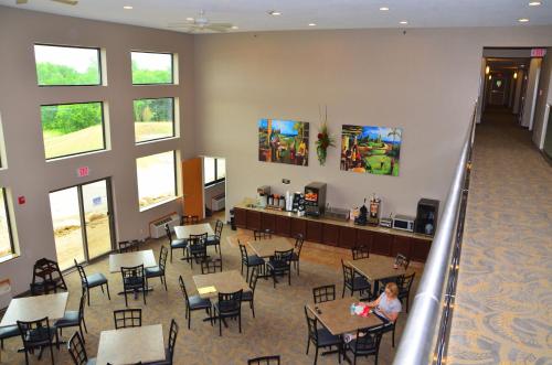 Qube Hotel - Polk City - image 6