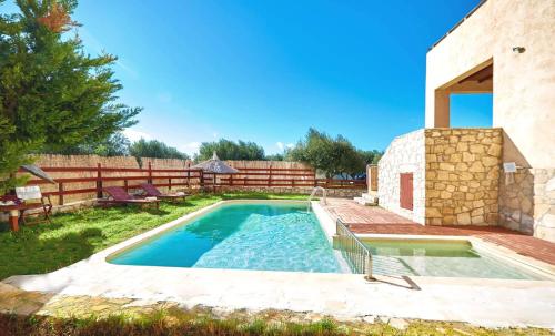 Villa Evenos of 3 bedrooms - Irida Country House of 2 bedrooms with private pools