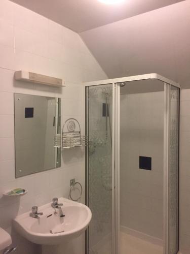 The Fernroyd - image 13