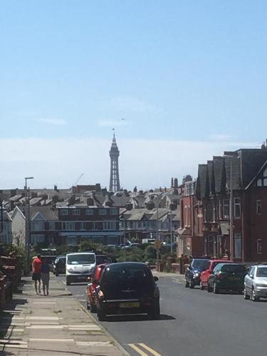 The Fernroyd - main image