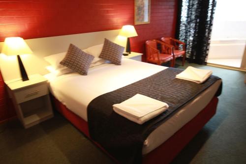 Hume Villa Motor Inn UNDER NEW MANAGEMENT in Fawkner