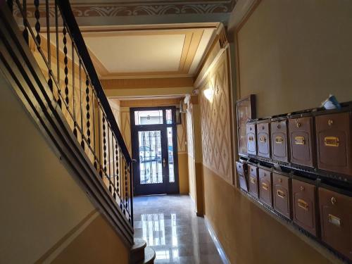 Sunny Penthouse in Sagrada Familia - image 8