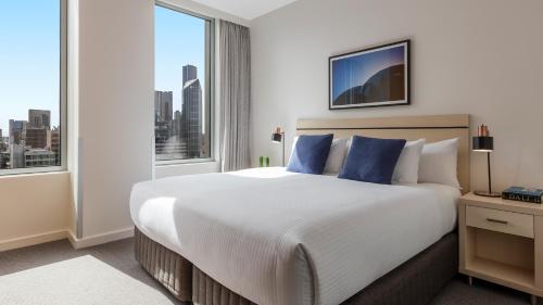 Studio Apartment image 3
