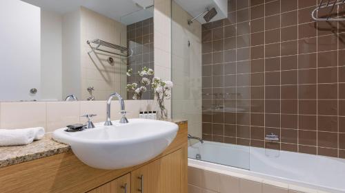 Studio Apartment image 4