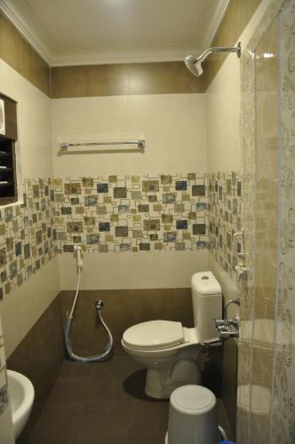 RAKSHINI VILLA RV Home Stay