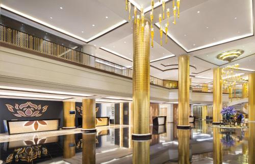 大堂, 馬尼拉都喜天麗酒店 (Dusit Thani Manila) in 馬卡蒂