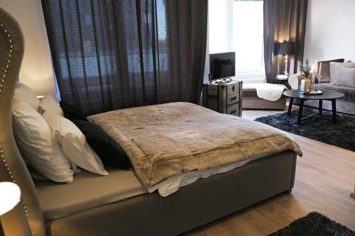 Sublime Studio with Big Terrace in Prague 13