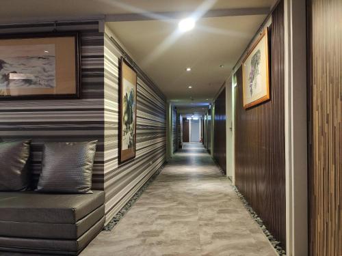 Entrance, HengChang Business Hotel in Keelung