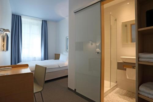 Design Hotel Stadt Rosenheim - image 4