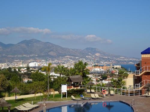 Malibu Mansion Club la Costa World with Sea View and hydromassage bath in Mijas Costa - image 6
