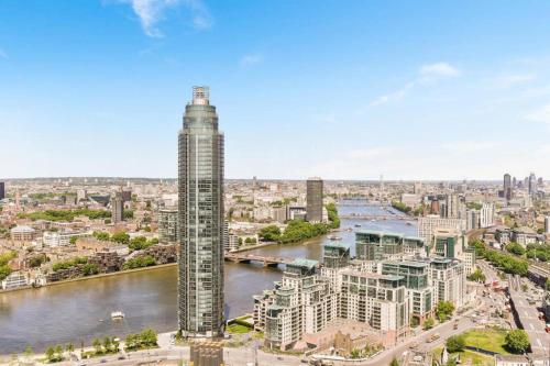 1 Bed Apartment In The Sky With A London View!, Vauxhall, London