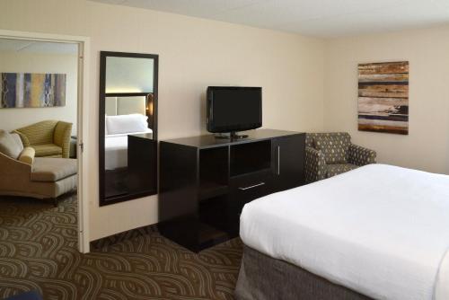 Holiday Inn Youngstown-South - Boardman, an IHG Hotel