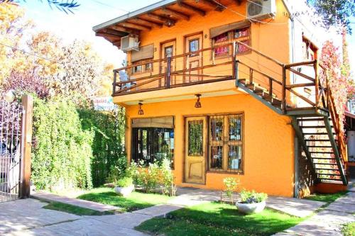 One-Bedroom Cottage image 2
