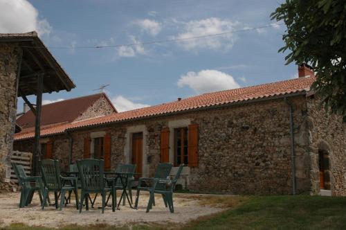 Villa Gites Chambre d hôtes avec piscine Dordogne 2-4-6-8-10 personnes