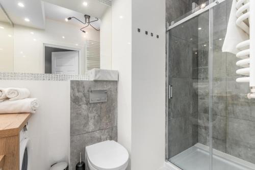 Apartments Warsaw Markowska by Renters - image 7