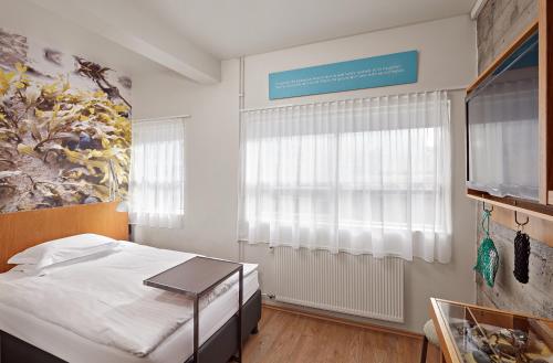 Icelandair Hotel Reykjavik Marina - image 7
